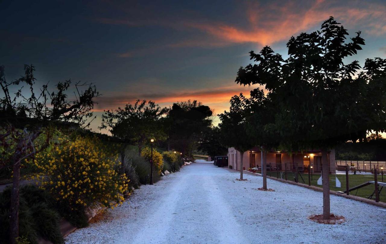 Casa Montefiore 13 Iris Lt Nella Tranquilla Campagna Marchigiana Ancona Exteriér fotografie