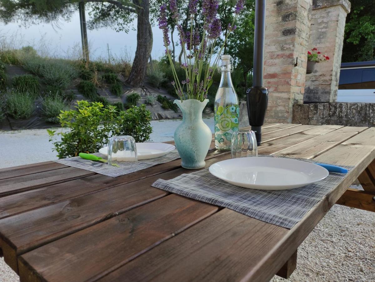 Casa Montefiore 13 Iris Lt Nella Tranquilla Campagna Marchigiana Ancona Exteriér fotografie